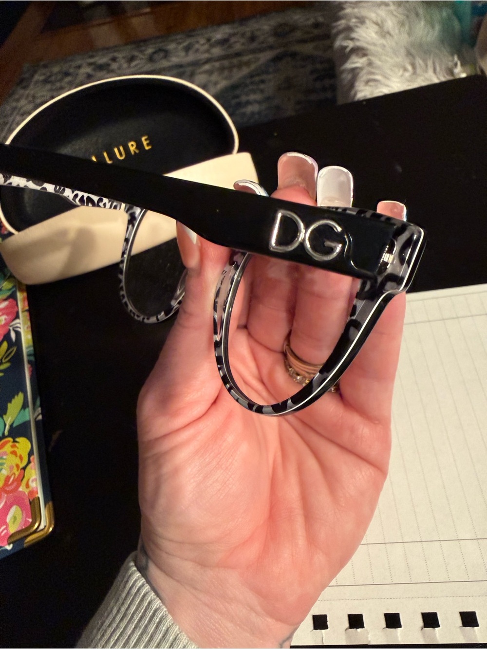 Dolce & Gabbana Glossy Black Cat-Eye Frames with Leopard-Print Temples - Picture 4 of 8